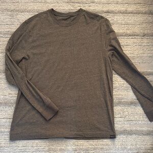 Eddie Bauer Men's Beige Long Sleeve Tee